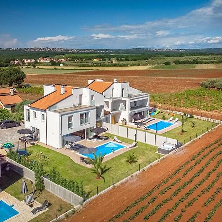 Villa Eni Gedici Luaran gambar