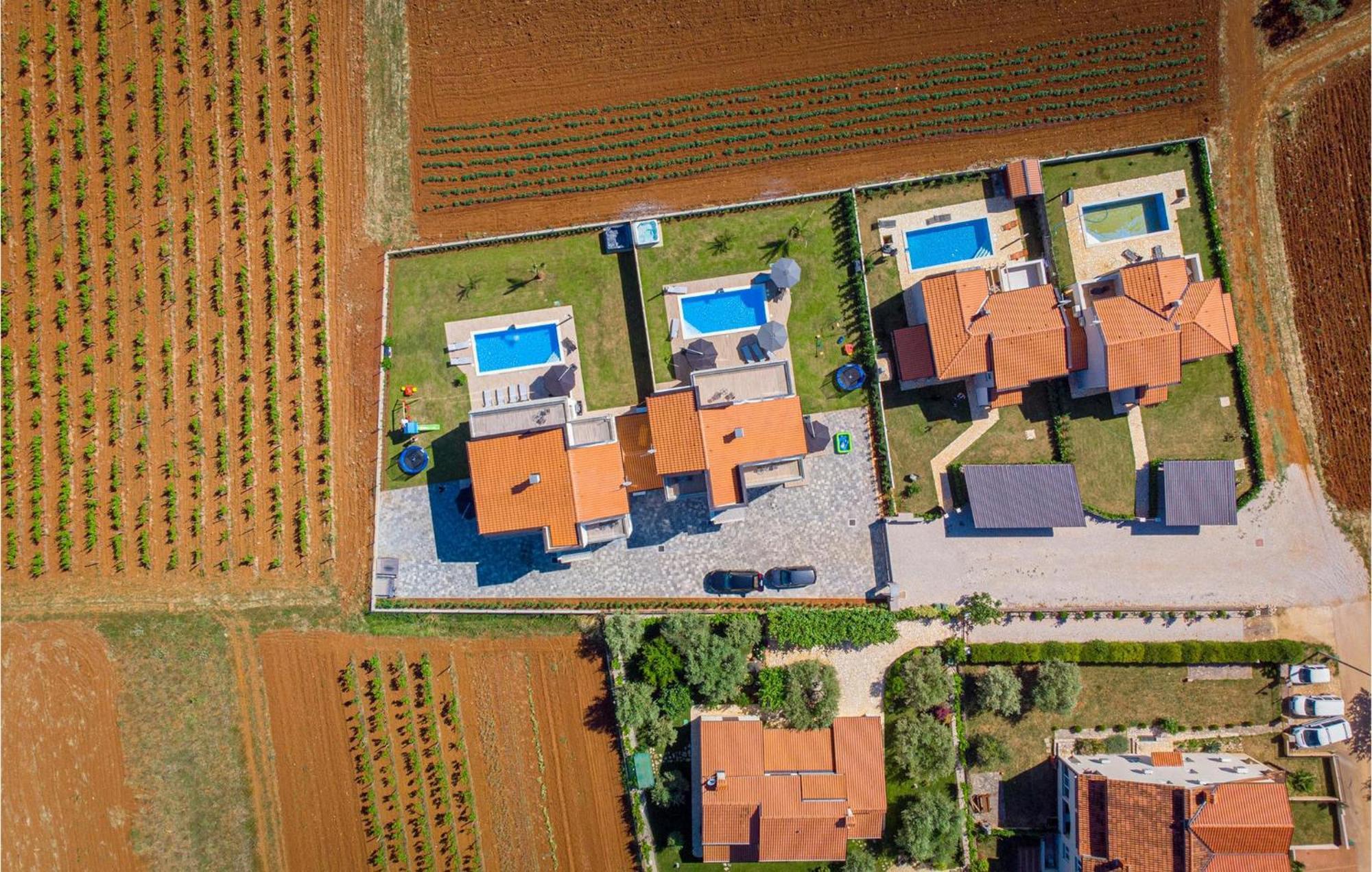 Villa Eni Gedici Luaran gambar